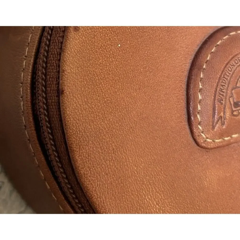 Vintage Dopp Buxton Leather Travel Jewelry Case Round Tan Deadstock 1980s